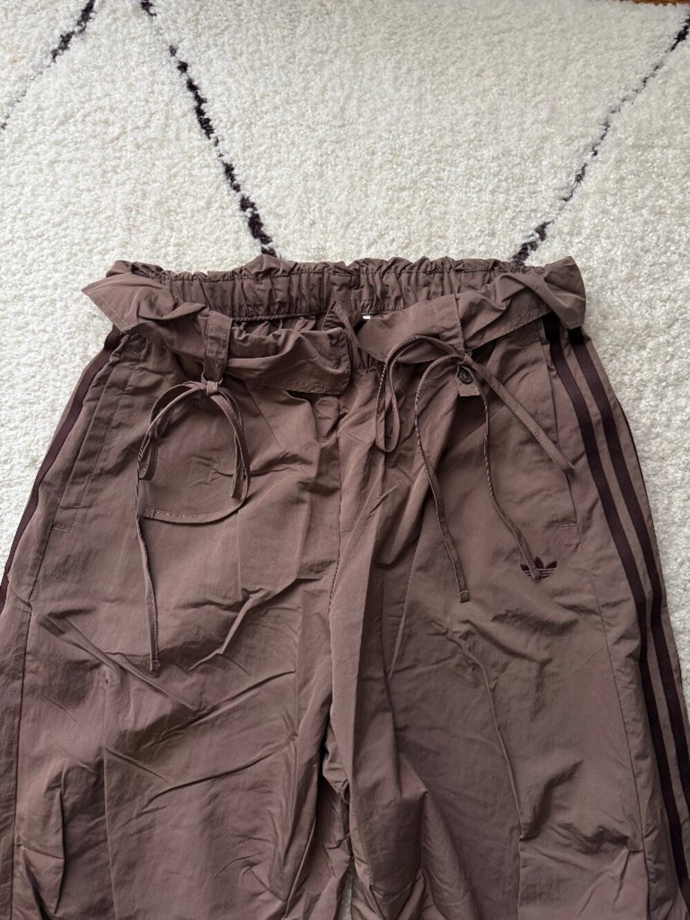 adidas originals women's brown 'curved pants' waistband detail BNWT size M, L - Picture 13 of 16